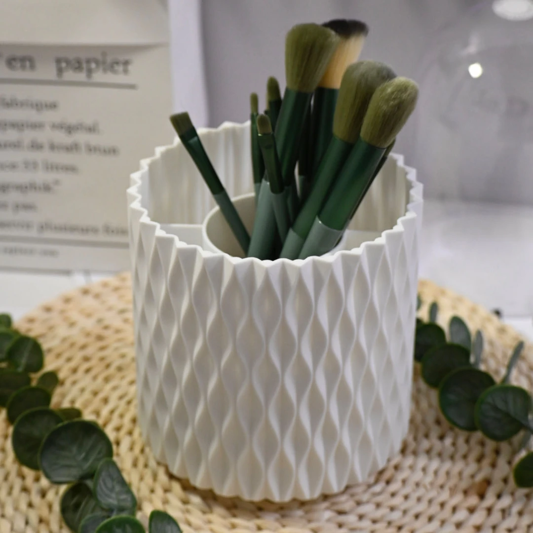 旋转笔筒化妆刷收纳筒多功能散粉刷高颜值简约收纳筒梳妆台笔筒