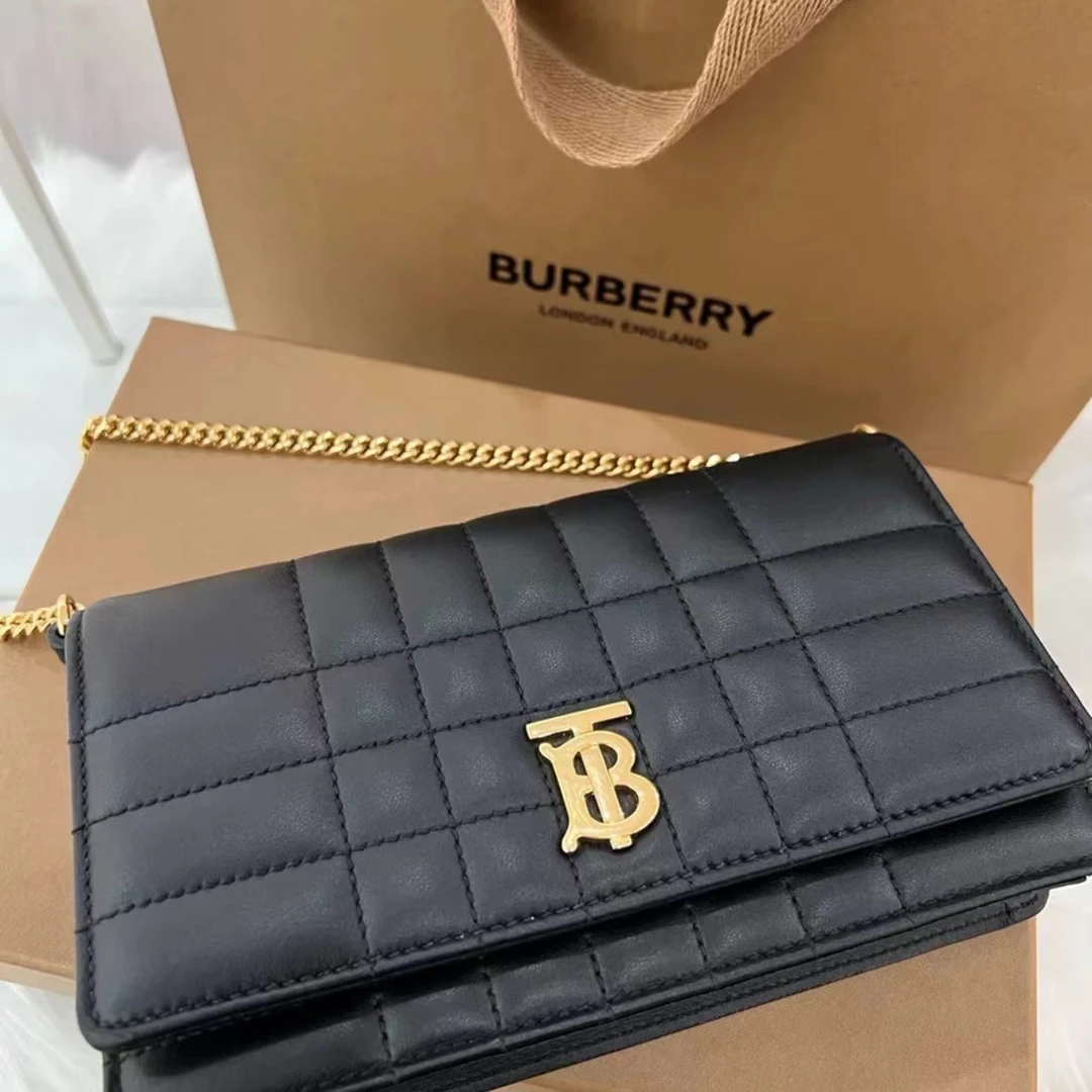 95新 BURBERRY/博柏利 博柏利Burberry/黑色/lola/链条