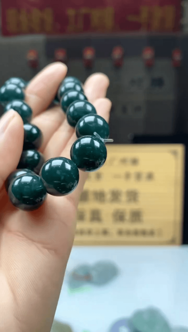 【闪购商品】翡翠手串未镶嵌         *200