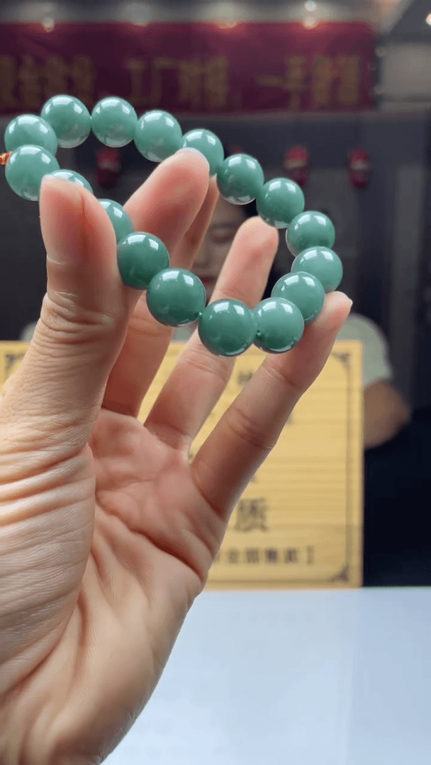 【闪购商品】翡翠手串未镶嵌         *145