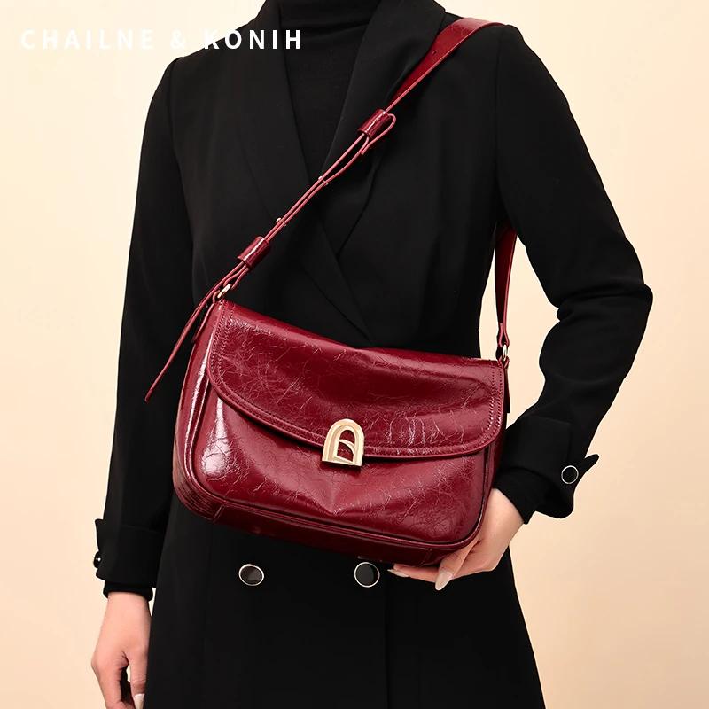 大容量腋下吐司包女2025新款爆裂纹托特包复古简约红色新娘结婚包