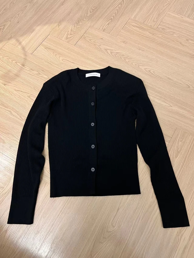 经典纯色针织开衫 秋NEW款（泡菜）