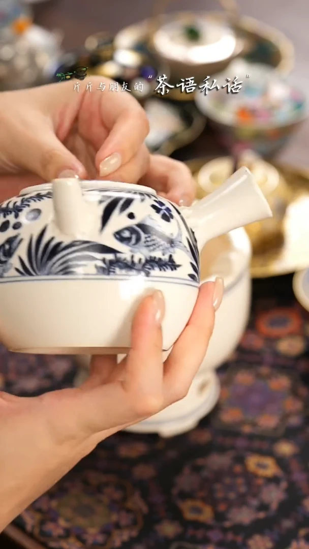 【闪购商品】梵山堂   青花   鱼藻   侧把壶