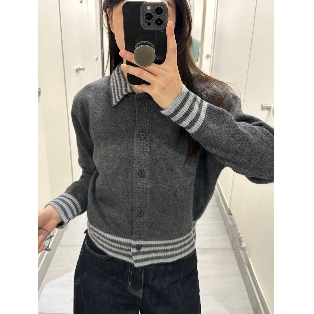 翻领条纹撞色高级感灰色毛衣（穿到125斤衣长52胸围110）