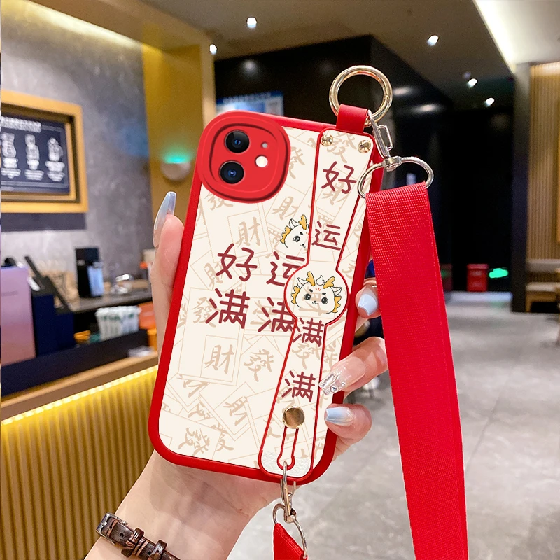 适用iPhone苹果11pro手机壳斜挎挂绳11promax新年款11文字软壳女