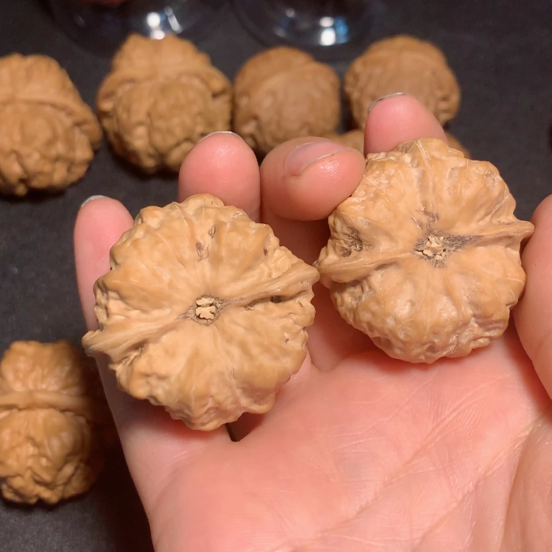 【闪购商品】蛤蟆37核雕我*哥