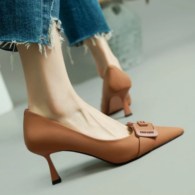 【清仓】吴大叔新款法式细跟尖头小众单鞋百搭气质真皮女鞋23-308