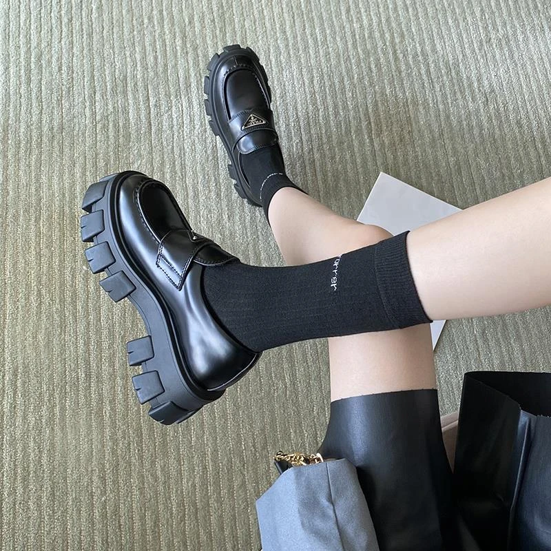 真皮厚底乐福鞋女2023秋季新款黑色软皮单鞋百搭法式赫本风小皮鞋
