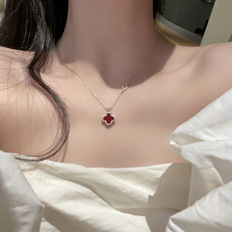 铜合金耳饰 微镶锆石秋冬锁骨链红色双面四叶草项链女爆款设计师