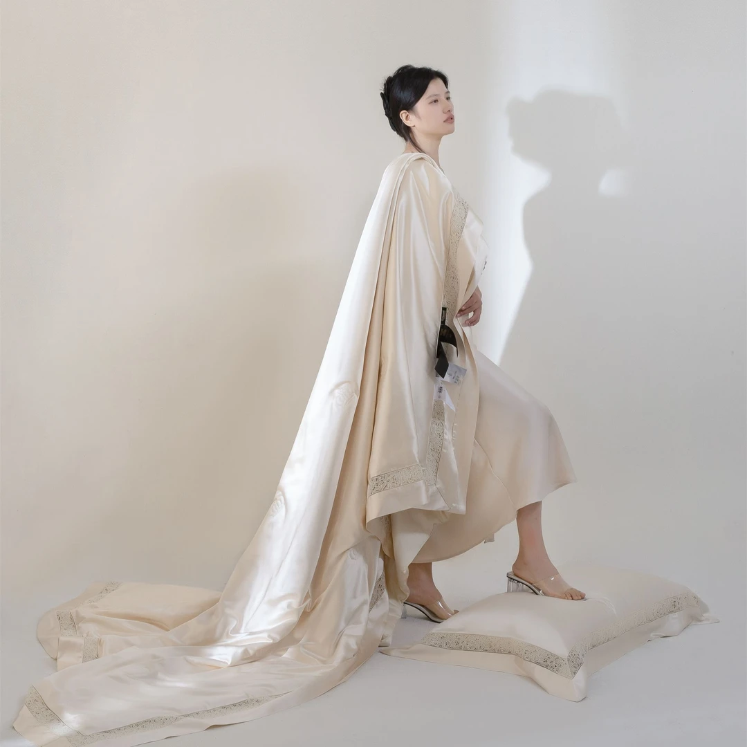 【凯琳单夏被】轻奢恒温镂空纯色夏凉被蚕丝被简约空调被高端被芯