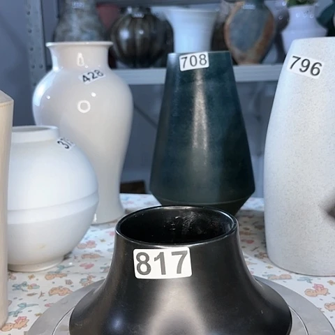 哇塞小珑福利花瓶口8.5高10无瑕无孔 817