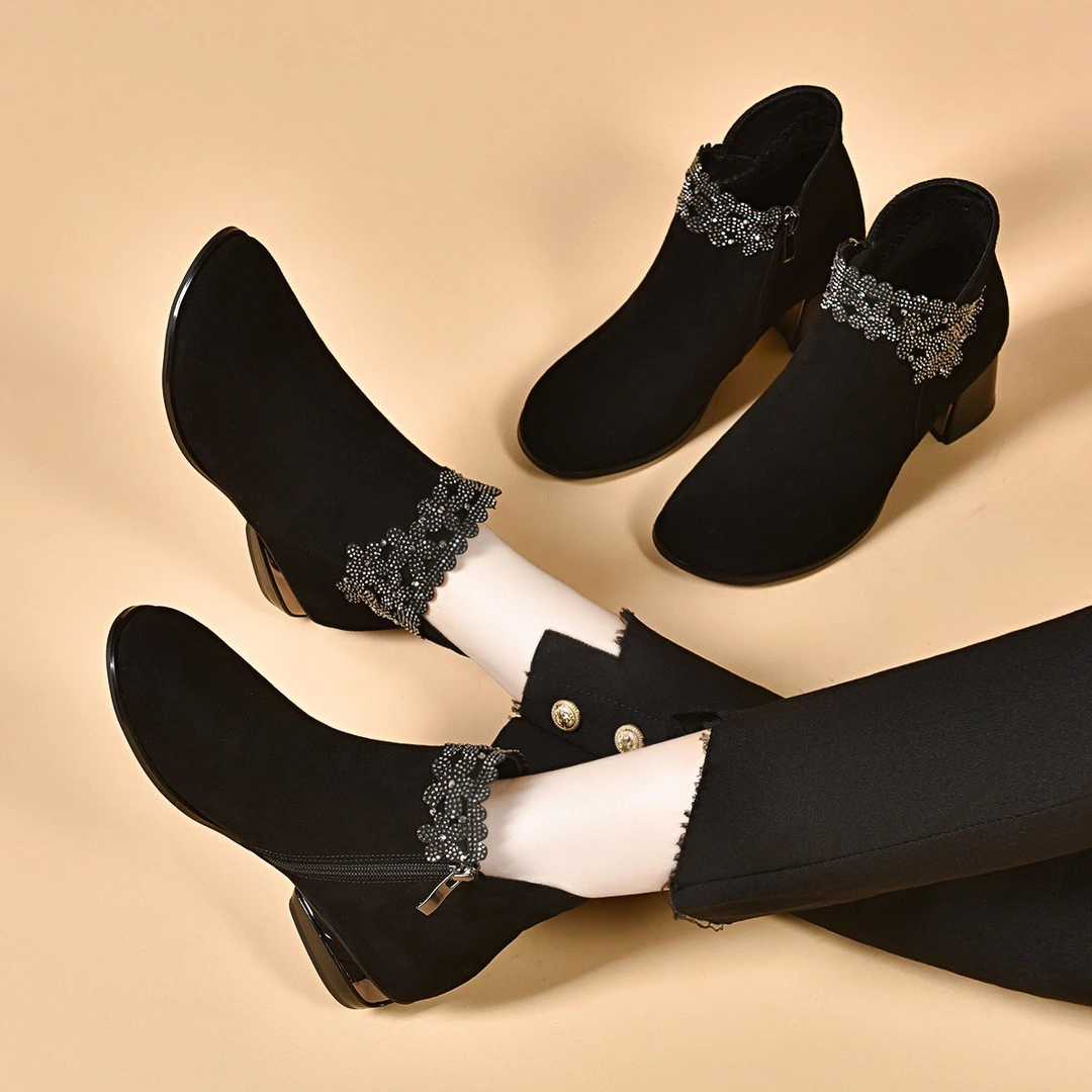 真皮磨砂羊皮短靴女秋冬新款平底粗跟加绒时尚踝靴