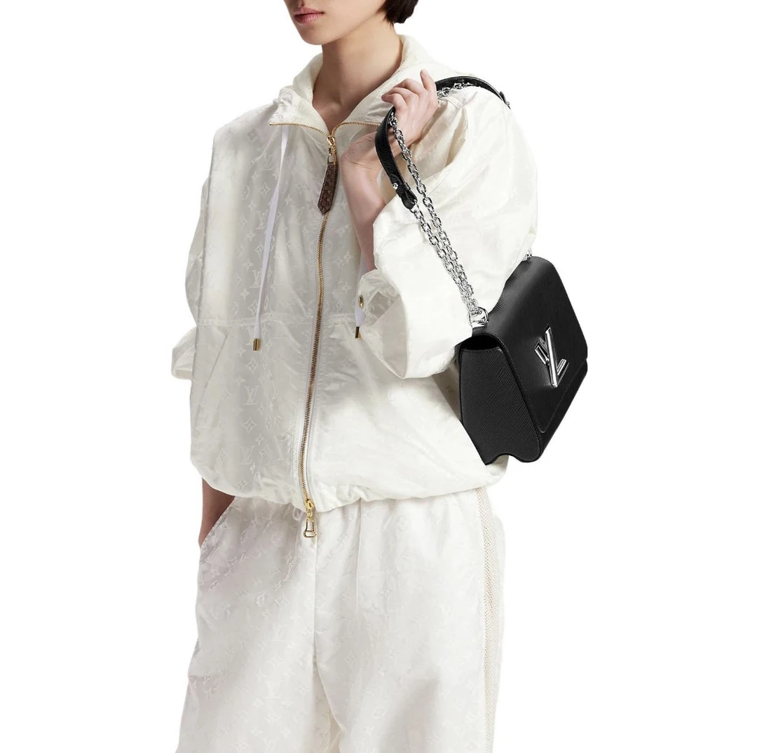 路易威登/Louis Vuitton/FW23 白色满印冲锋衣 36码 99新GM001404