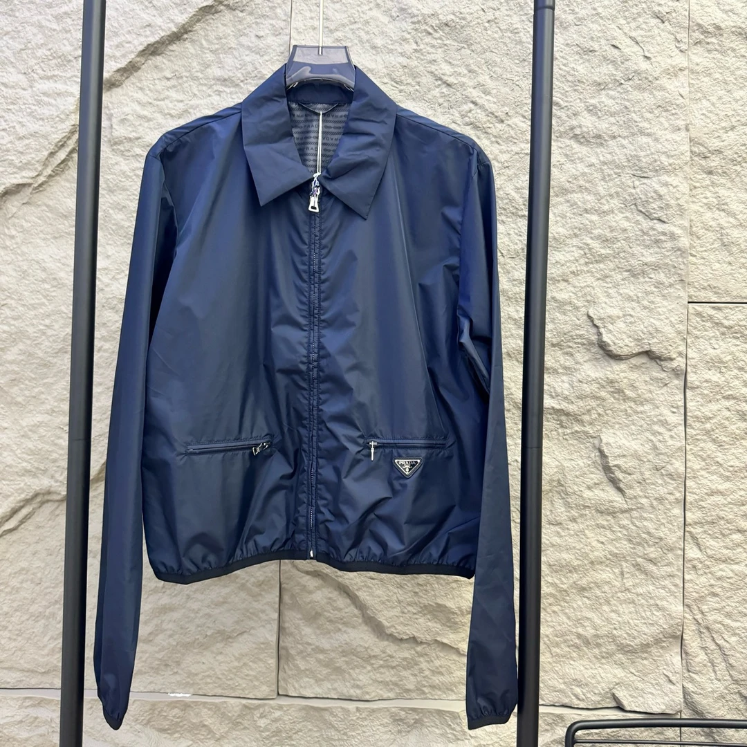 Prada/普拉达/经典三角标 藏蓝色 冲锋衣 44码 全新带吊 GM000304