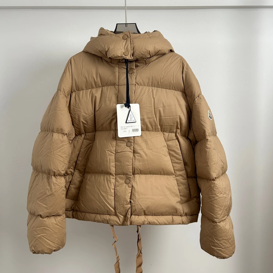 Moncler/盟可睐/蒙口/卡其连帽棉布羽绒服 1码 全新带吊 GM001565