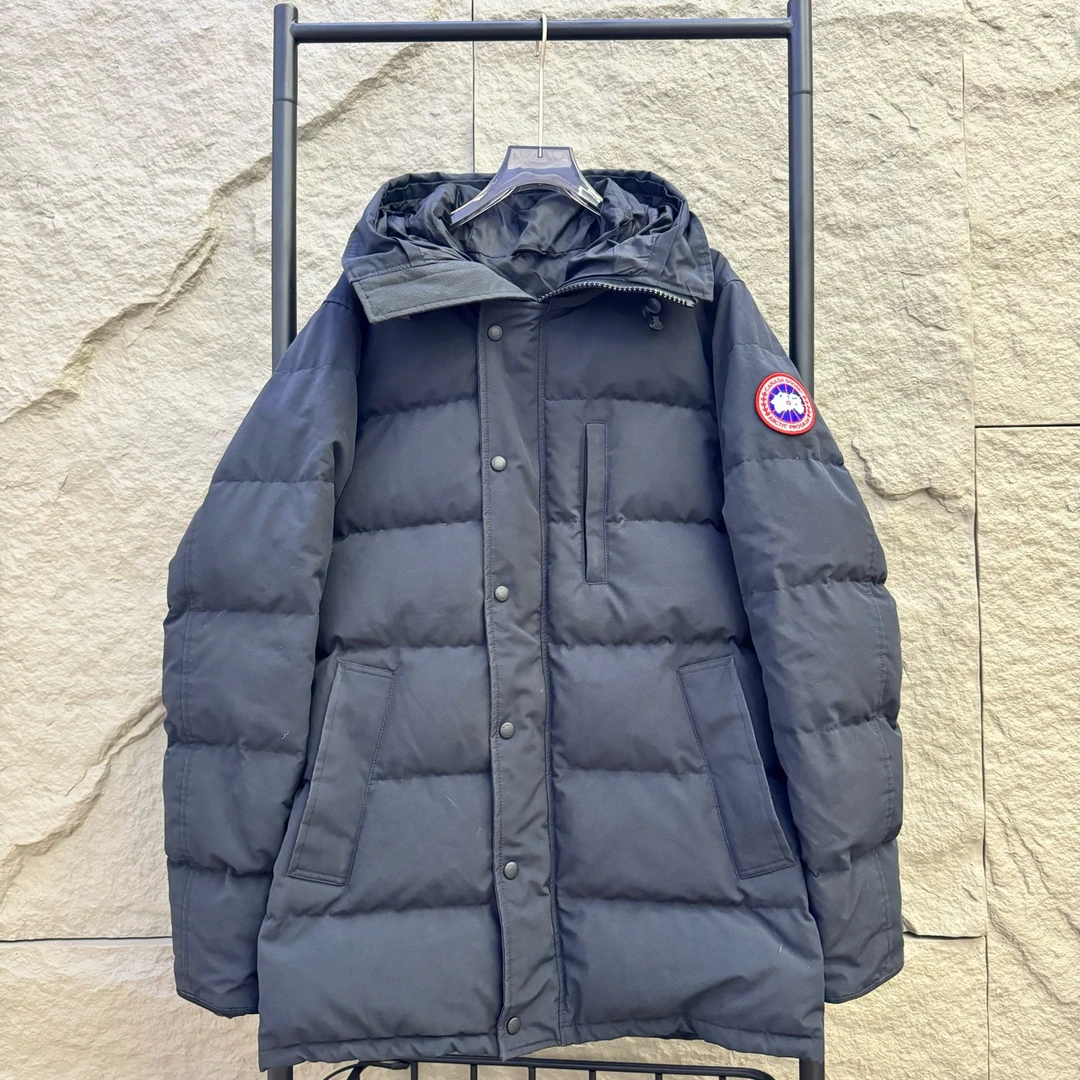 Canada Goose/加拿大鹅/羽绒服 M码 99新 GM000587