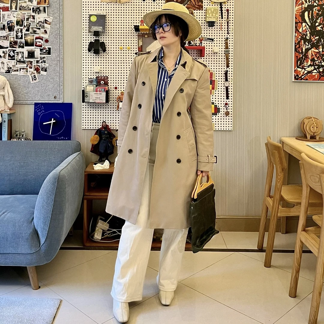 Burberry / 博柏利 卡其色风衣 34码 99新 GM000506