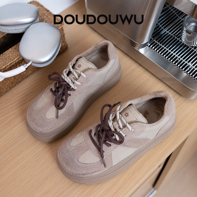 豆豆屋厚底加绒板鞋女2025冬季新款韩版潮运行休闲平底松糕保暖鞋