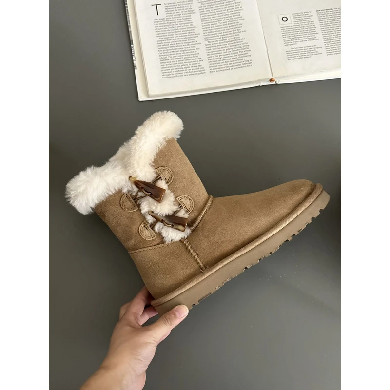 【羊皮毛一体】两粒牛角扣网红时尚百搭低款雪地靴