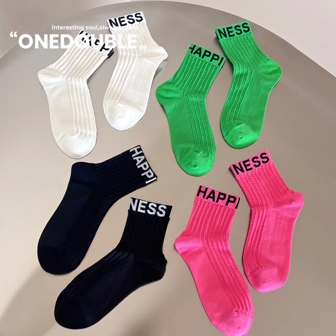 潮流字母短袜百搭简约纯色棉袜女士袜透气黑白袜新款短筒袜袜子