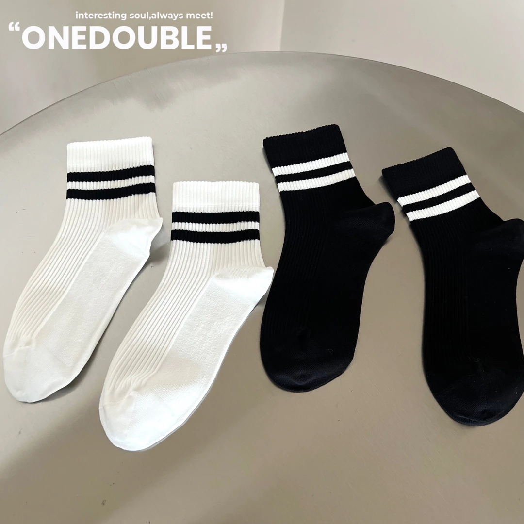 经典百搭中筒袜透气棉袜不臭脚女袜运动袜袜子