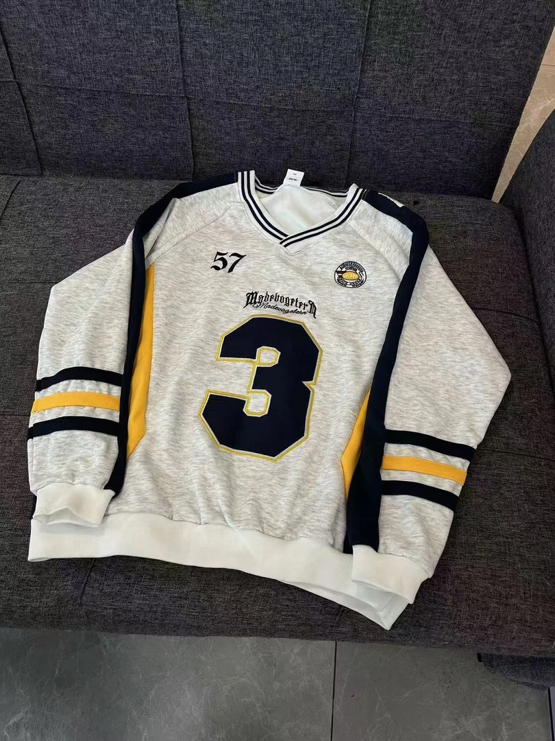 A242 美式徽章刺绣V领撞色拼接卫衣男女秋季重磅情侣运动上衣