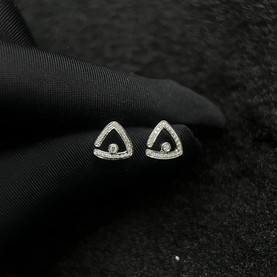 【广潮金钻】金750钻石耳钉