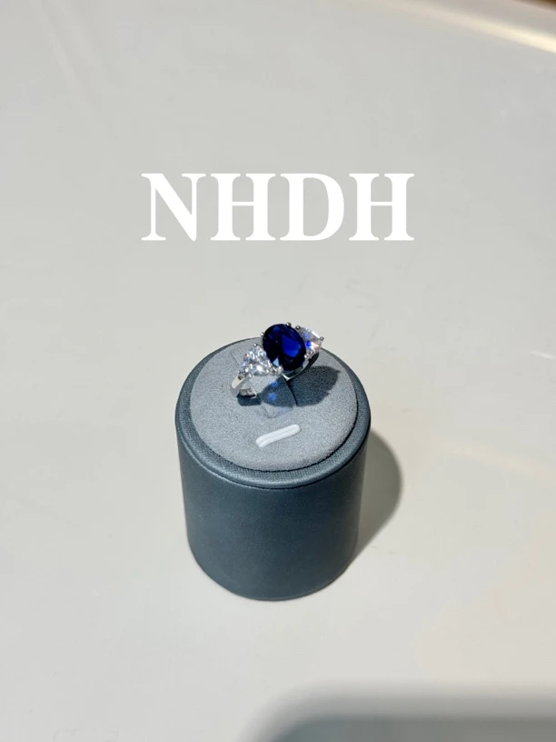 合金合成锆石戒指 设计师大颗戒指