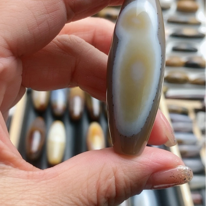 【闪购商品】玛瑙/玉髓颈未镶嵌阳*哥