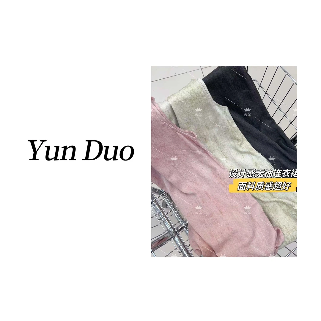 云朵定制 设计感无袖连衣裙 高级感简约连衣裙HU88