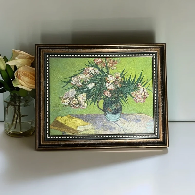 121文森特·梵高《花瓶中的夹竹桃与书》馆藏级欧式美式现代装饰画