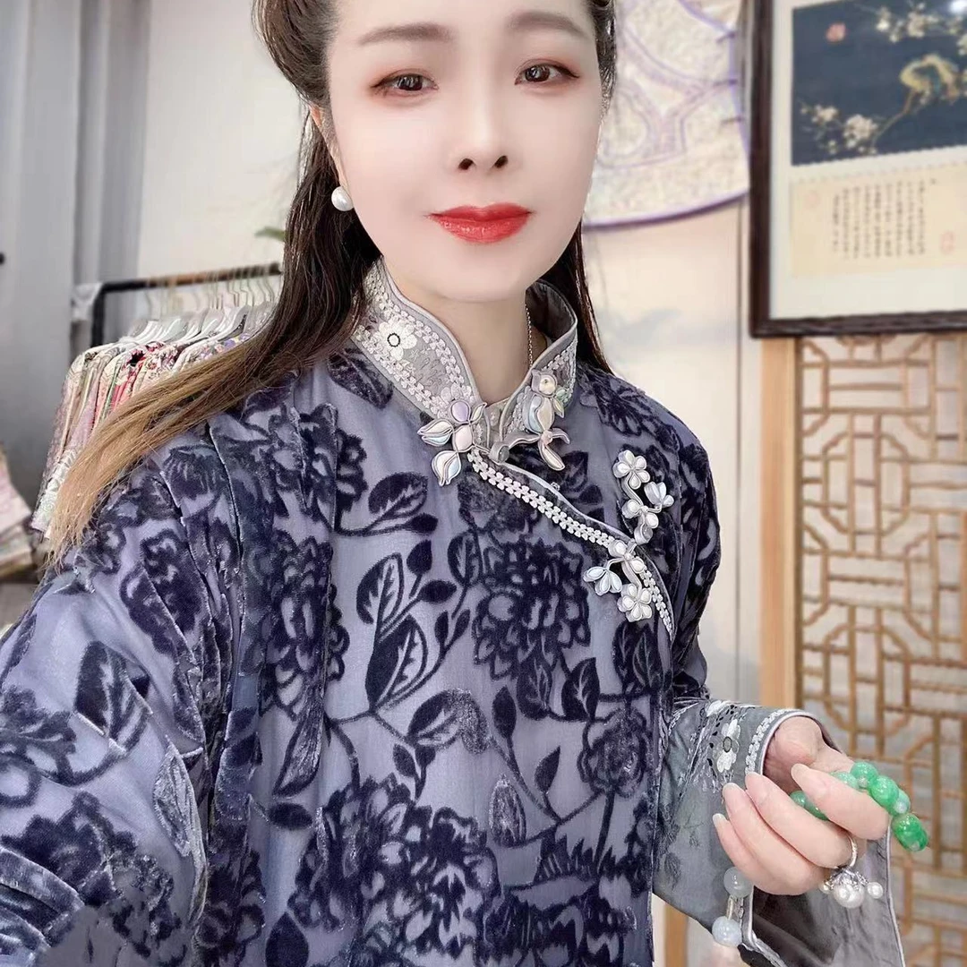 绣裳花原创设计苏绣手工刺绣百搭国风真丝立领斜襟小鸟花扣上衣