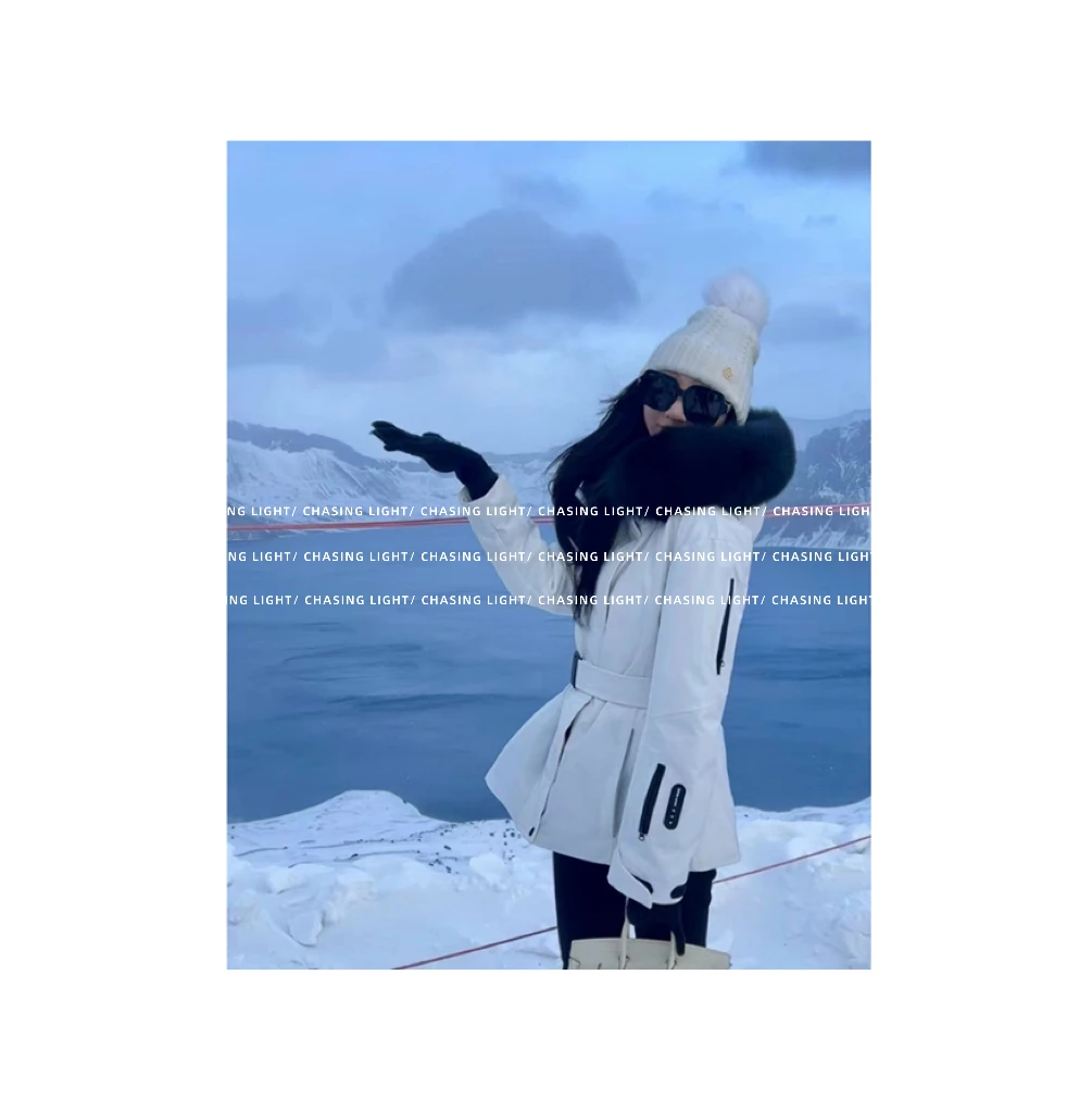 【CHASING LIGHT】“天池白富美羽绒服”狐狸毛领 好看 W2324/522号