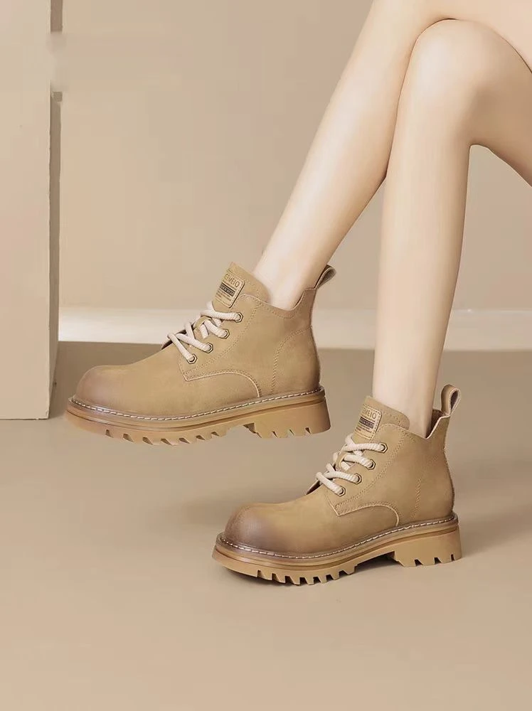 爆款厚底大黄靴女2024新款秋冬靴子短靴登山复古低帮马丁靴45025