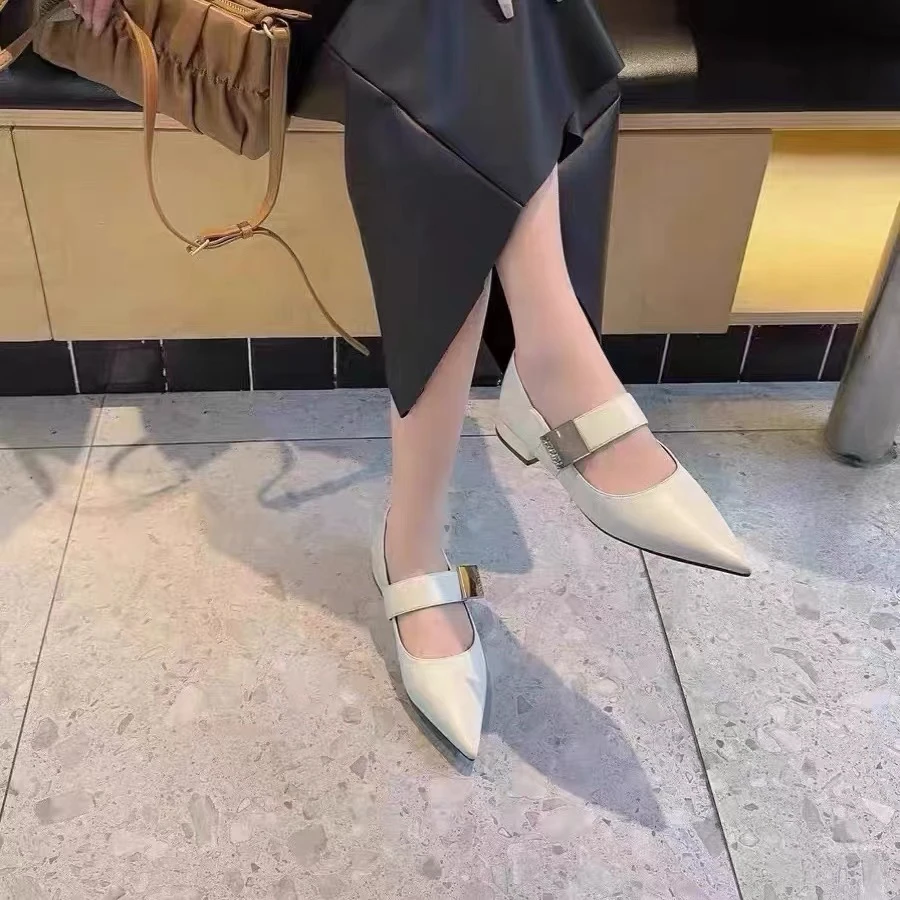 法式气质单鞋女新款爆款黑色一字扣带浅口低跟尖头鞋C9837G