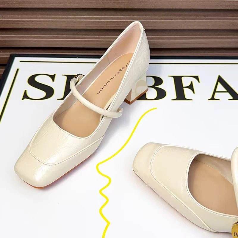 秋季新款防滑板鞋女舒适休闲百搭跑步鞋Y88-383