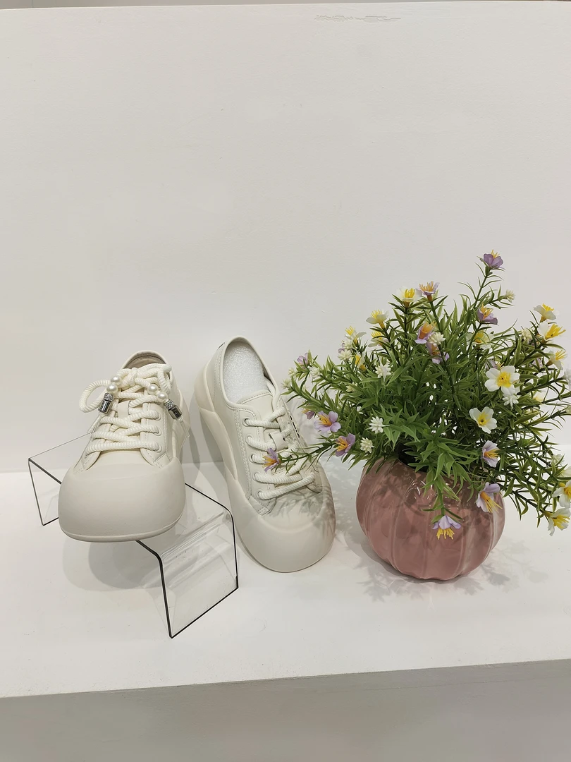 阿甘鞋女2024春季新款时尚潮搭运动鞋女款青年休闲女鞋90105