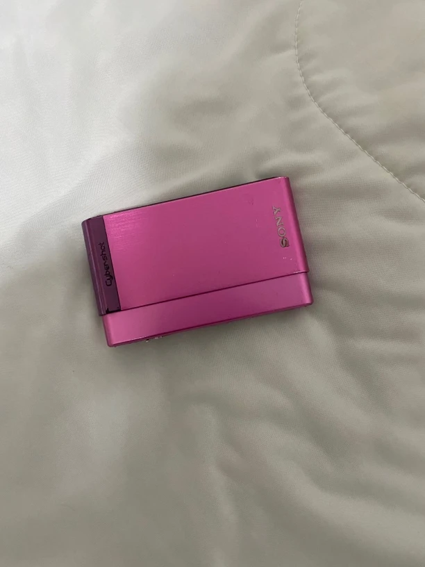 9新 Sony/索尼 t90ccd数码相机（闪光灯时好时曝光）电池仓瑕疵