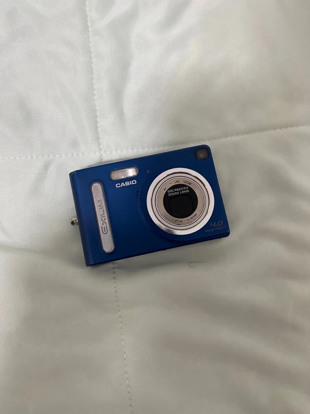 9新 Casio/卡西欧 z4蓝色ccd数码相机便捷式ccd相机