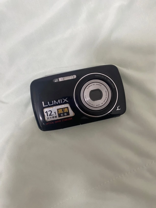 9新 Panasonic/松下 s1 1400w像素ccd相机黑色数码相机
