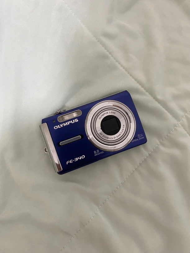 9新 Olympus/奥林巴斯 fe340蓝色ccd数码相机（自备xd内存卡）