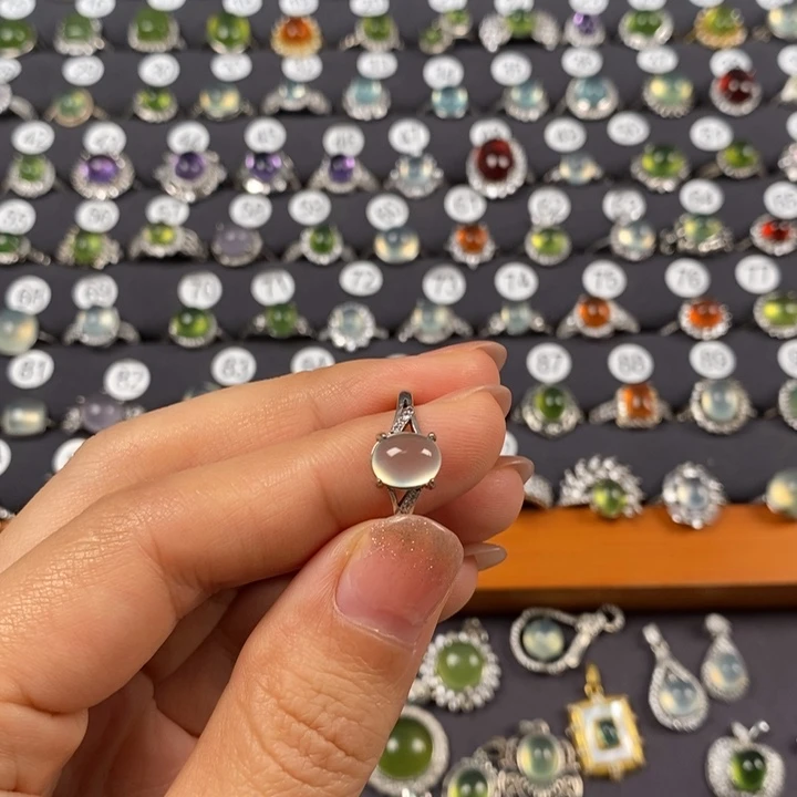 蛇纹石玉戒指合金