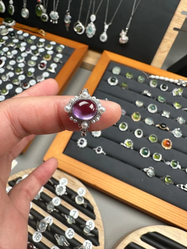 水晶紫晶戒指s925银托镶嵌圈口可以调节，爆款