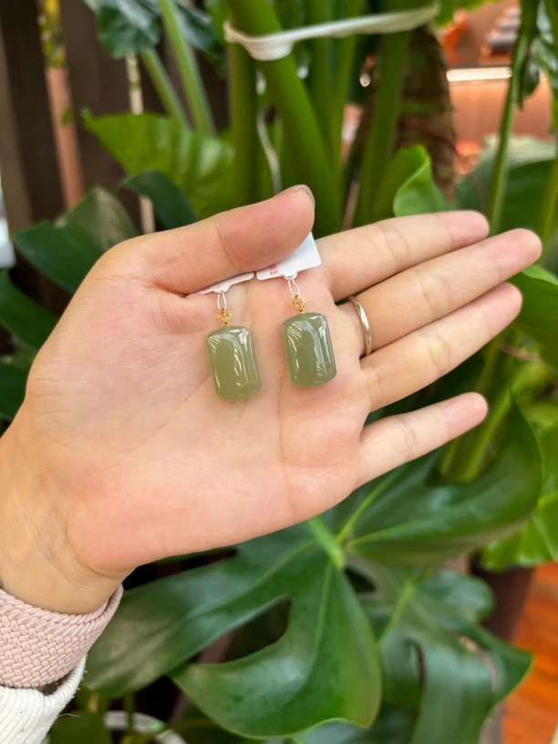 3500和田玉18k金镶无事牌吊坠19.9*12.4*6.9 多样性发其一