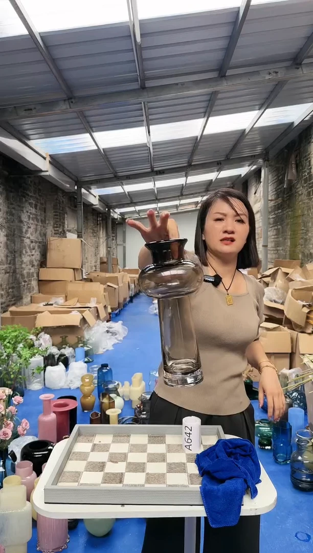 【闪购商品】642花瓶