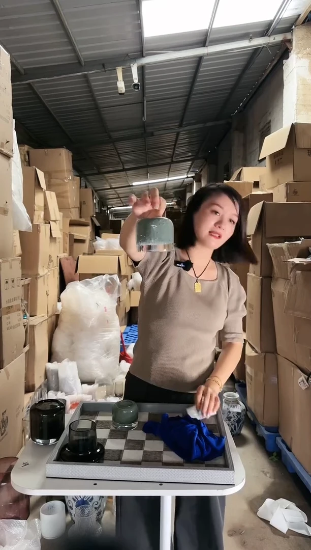 【闪购商品】692花瓶