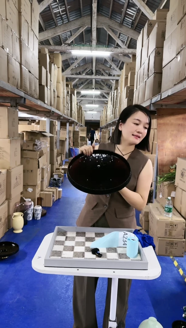 【闪购商品】234花瓶