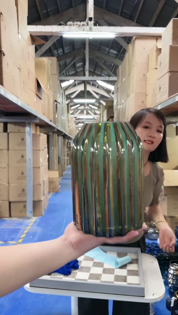 【闪购商品】136花瓶