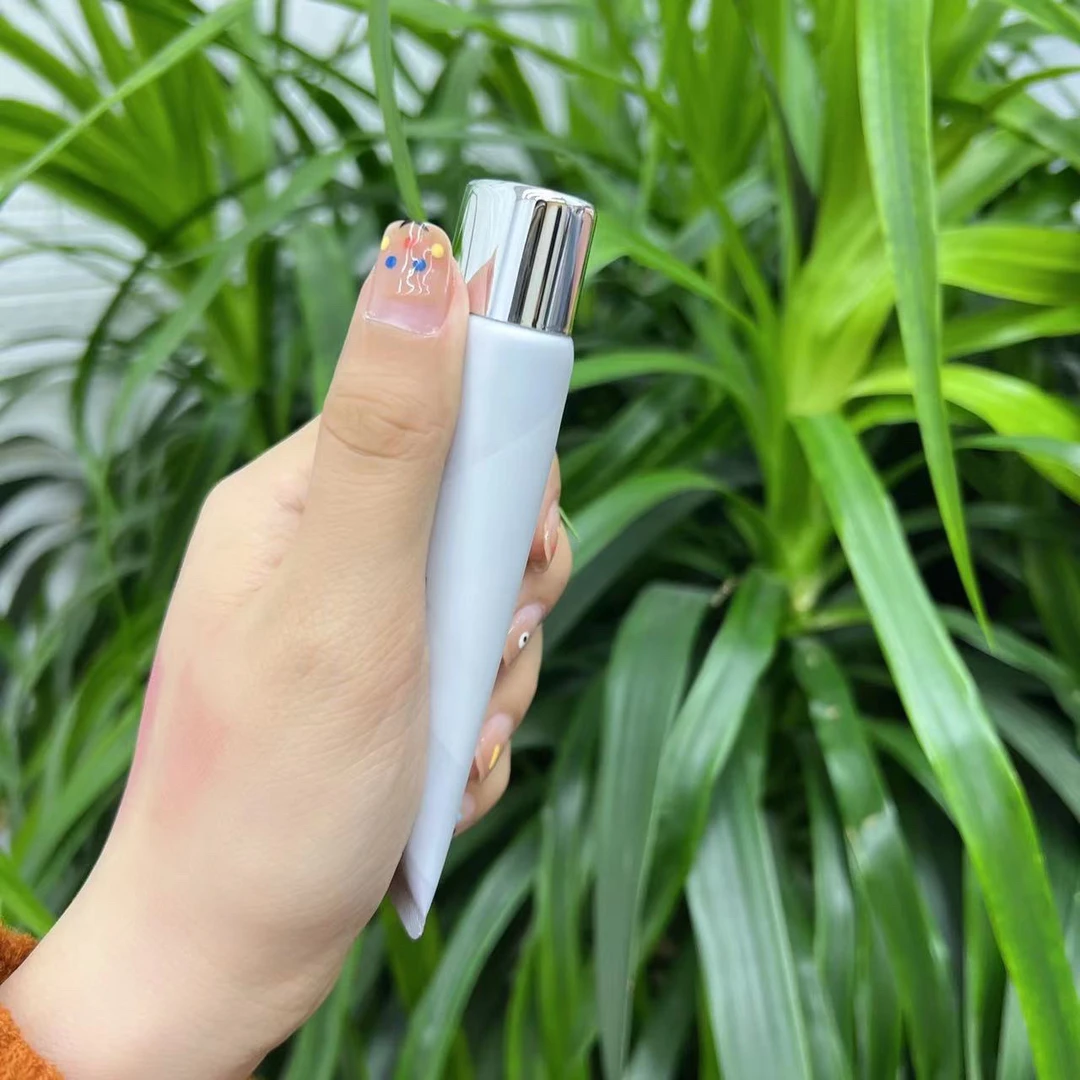 【开瓜般的存在！】一步打造扛得住大太阳银色管防晒隔离乳液