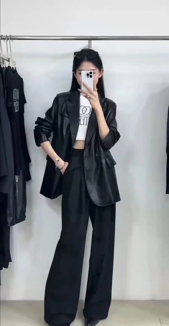 兰卡家新款短款PY外套